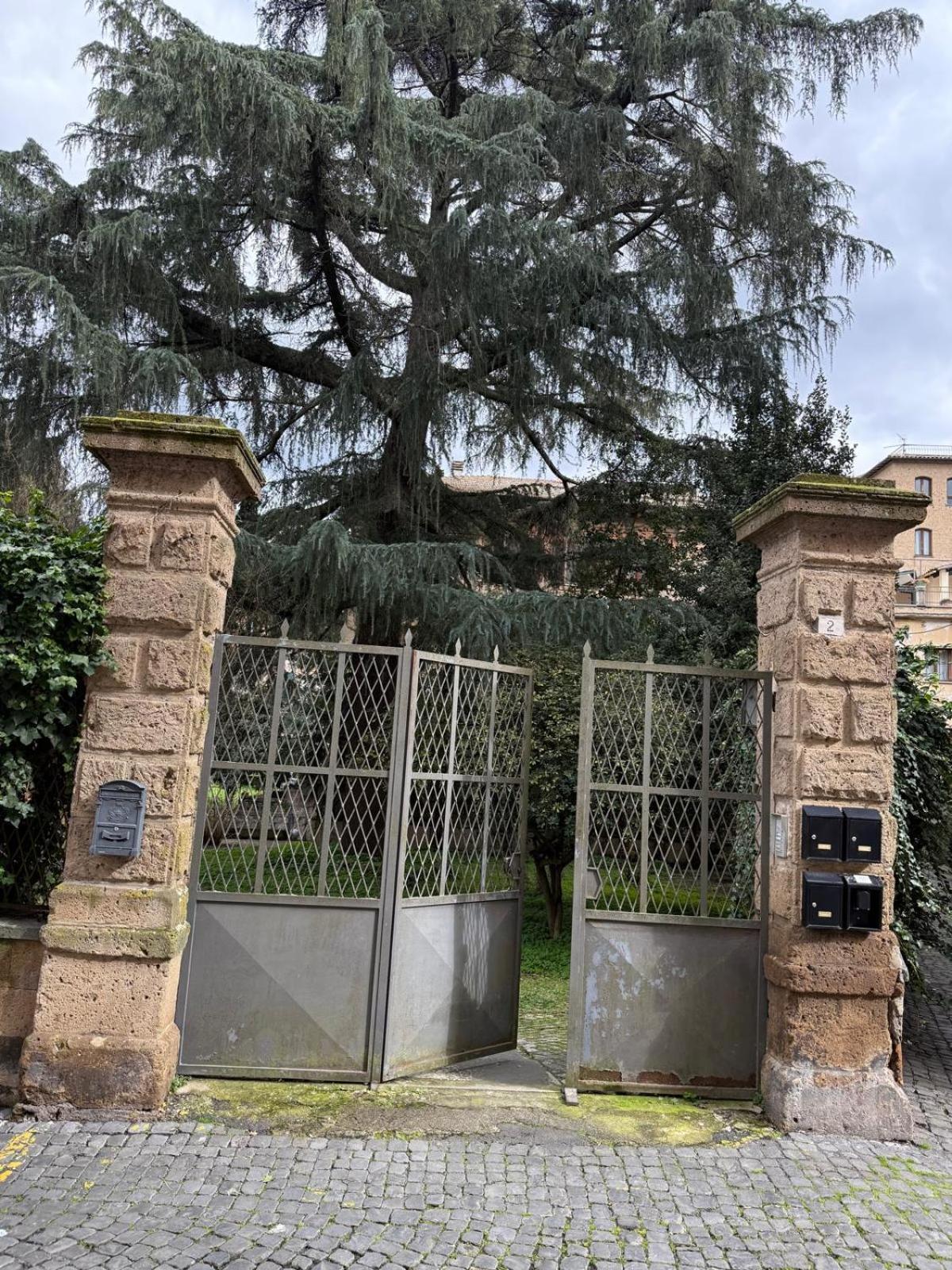 オルヴィエートIl Giardinetto Di Elelu' Private Garageアパートメント エクステリア 写真