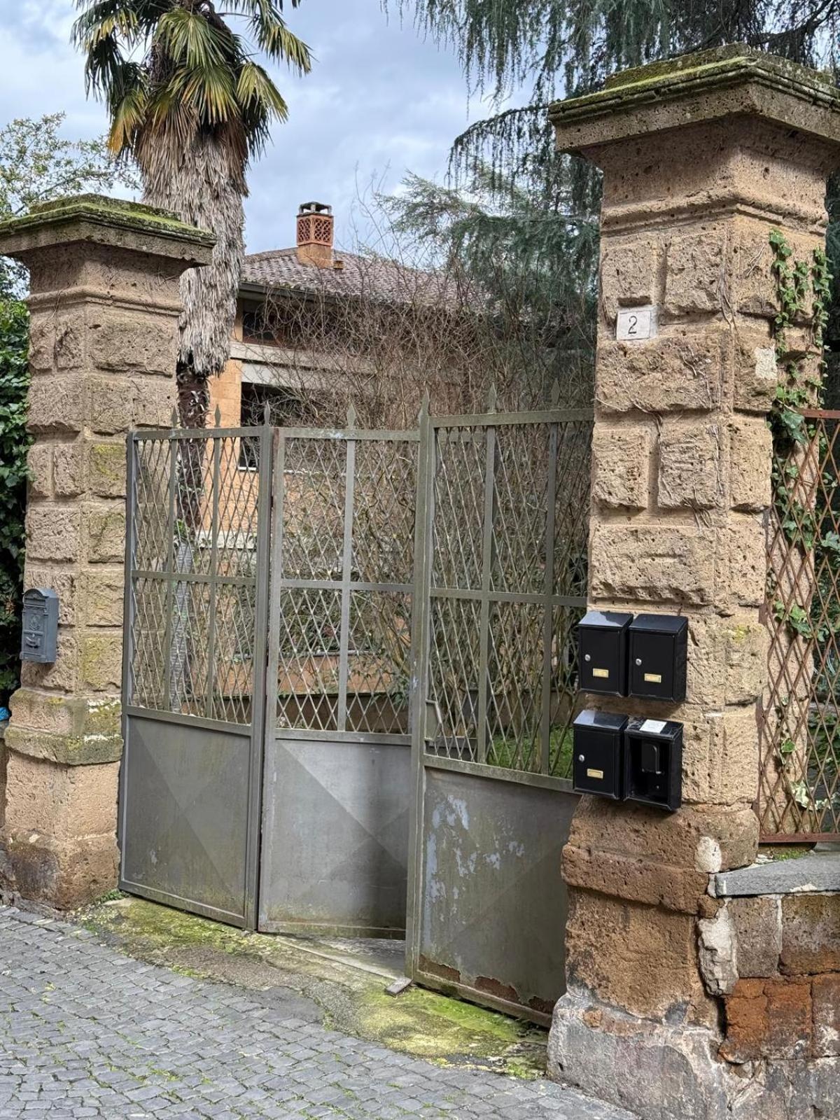 オルヴィエートIl Giardinetto Di Elelu' Private Garageアパートメント エクステリア 写真